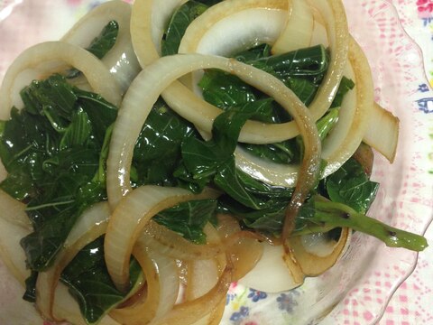 モロヘイヤと玉ねぎの醤油サラダ